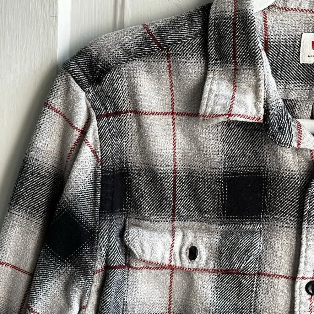 Levi’s Plaid Flannel Button-Down Shirt Size Medium